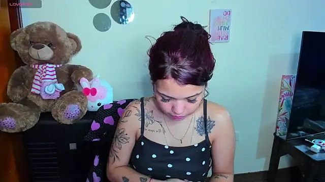 Emma boo online show from 04.15.26