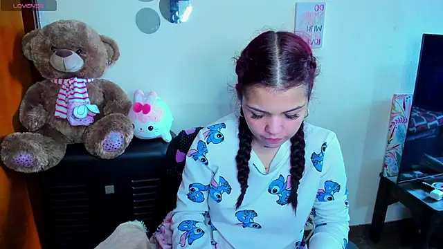 Emma boo online show from 04.19.26