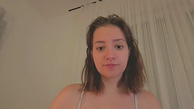 Snapshot of _annieone chatting on 10.28.25 annieone online show from 10.28.25