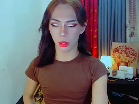 Snapshot of EXOTICGEORGINA chatting on 11.17.25 EXOTICGEORGINA online show from 11.17.25