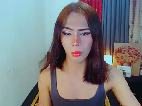 Snapshot of EXOTICGEORGINA chatting on 11.24.25 EXOTICGEORGINA online show from 11.24.25