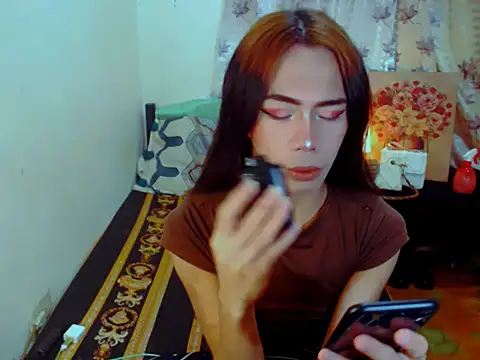 Snapshot of EXOTICGEORGINA chatting on 12.14.25 EXOTICGEORGINA online show from 12.14.25