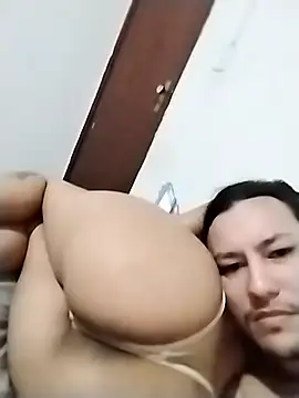 Iasmimbuttercup online show from 11.07.25