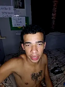 Snapshot of rafaelanaclett chatting on 10.31.25 rafaelanaclett online show from 10.31.25