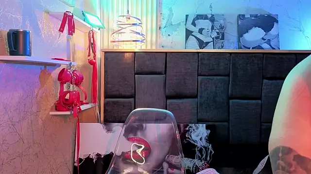 Im-Lola online show from 02.22.26