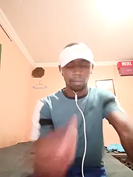 Snapshot of LILNMS chatting on 11.12.25 LILNMS online show from 11.12.25