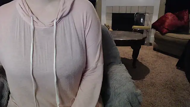 Snapshot of Skyl31 chatting on 12.01.25 Skyl31 online show from 12.01.25