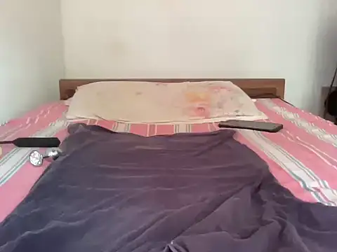 Snapshot of SL_bigonlyone chatting on 11.06.25 SL bigonlyone online show from 11.06.25