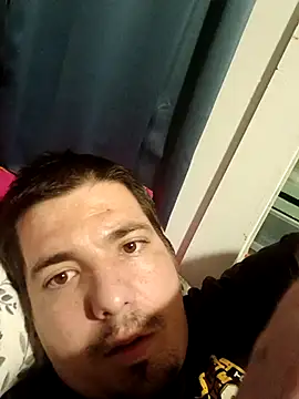 Snapshot of poppydeekzat chatting on 10.31.25 poppydeekzat online show from 10.31.25