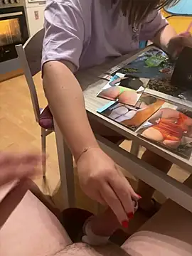 Teeny-Slut18 online show from 08.07.26