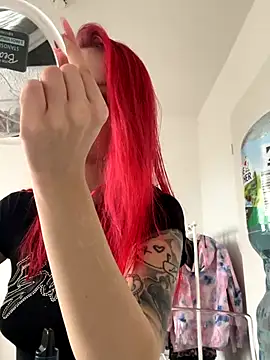 Snapshot of kimkatyrides chatting on 11.04.25 kimkatyrides online show from 11.04.25