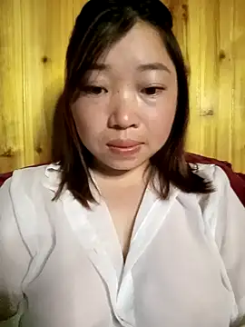 Snapshot of julybe chatting on 03.16.26 julybe online show from 03.16.26