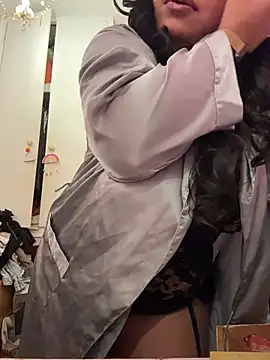 Snapshot of kennedylorel chatting on 11.08.25 kennedylorel online show from 11.08.25