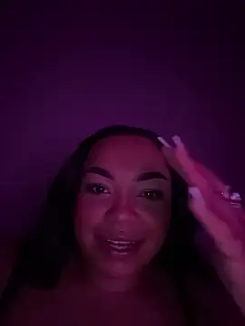 Snapshot of kennedylorel chatting on 11.11.25 kennedylorel online show from 11.11.25