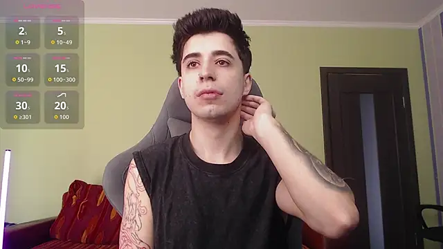 Yofukashii online show from 11.18.25