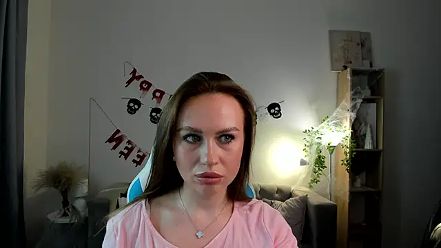 Snapshot of Adele_Rage chatting on 10.30.25 Adele Rage online show from 10.30.25