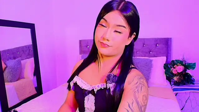 Snapshot of Vale_prado chatting on 12.04.25 Vale prado online show from 12.04.25