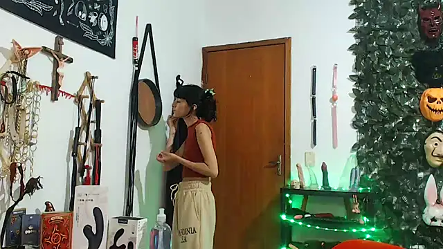 CarrieBurton online show from 11.09.25