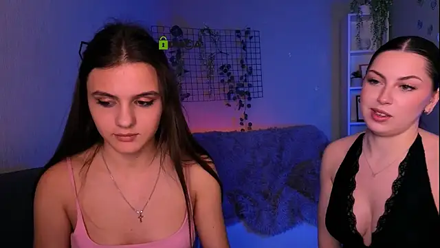 Snapshot of lisa_dark_ chatting on 03.13.26 lisa dark online show from 03.13.26