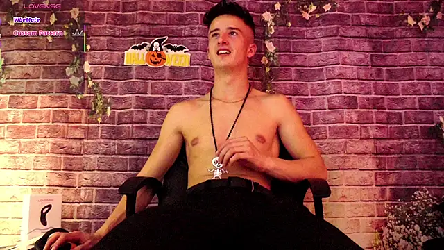 SirReedd online show from 10.29.25