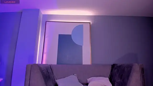 BellaConnorX online show from 04.20.26