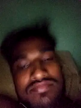 Snapshot of GleefulAkashyyy chatting on 11.26.25 GleefulAkashyyy online show from 11.26.25