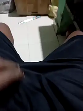 Snapshot of GleefulAkashyyy chatting on 11.27.25 GleefulAkashyyy online show from 11.27.25