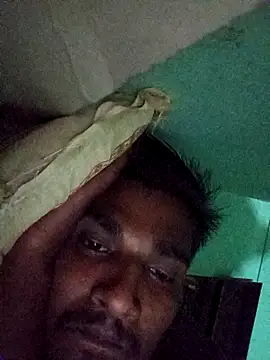 Snapshot of GleefulAkashyyy chatting on 11.28.25 GleefulAkashyyy online show from 11.28.25