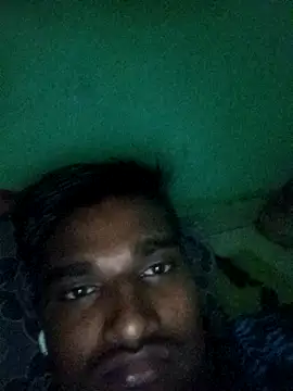 Snapshot of GleefulAkashyyy chatting on 12.17.25 GleefulAkashyyy online show from 12.17.25