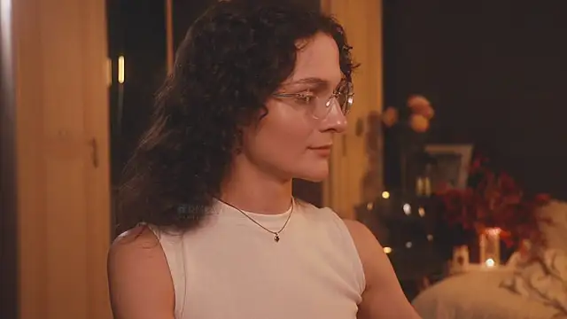 Snapshot of _arta_ chatting on 11.29.25 arta online show from 11.29.25