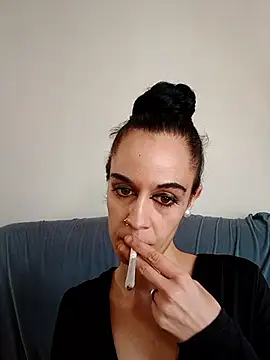 yummy love online show from 11.04.25