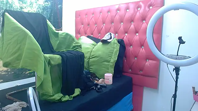 Snapshot of Lucile_Carrie chatting on 06.29.26 Lucile Carrie online show from 06.29.26