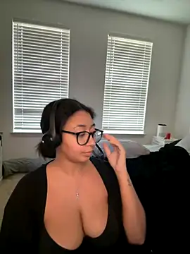 minha baby online show from 11.15.25