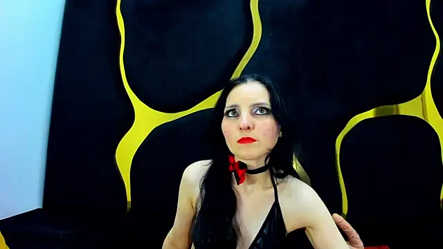 Snapshot of Morticia_Black chatting on 12.15.25 Morticia Black online show from 12.15.25