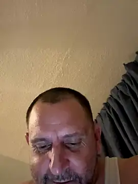 Snapshot of Travmostwantedd chatting on 10.30.25 Travmostwantedd online show from 10.30.25