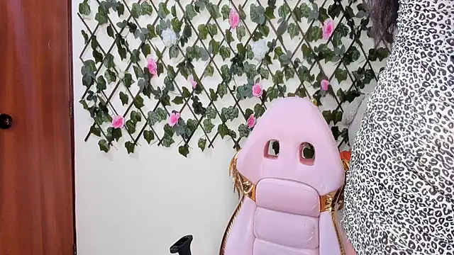 melani ferraraa  online show from 11.16.25