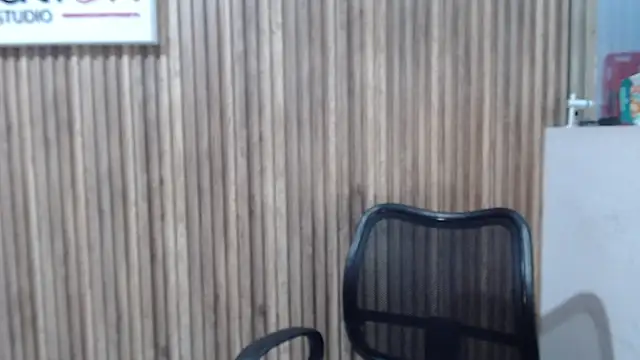 Snapshot of Valk_submissive chatting on 05.30.26 Valk submissive online show from 05.30.26