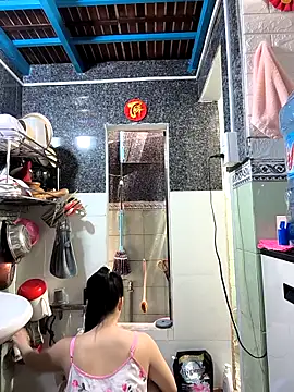 Snapshot of Okleotina9 chatting on 03.18.26 Okleotina9 online show from 03.18.26