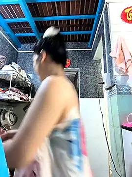 Snapshot of Okleotina9 chatting on 04.12.26 Okleotina9 online show from 04.12.26