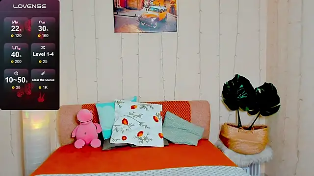 Snapshot of Angel_Julles chatting on 11.14.25 Angel Julles online show from 11.14.25