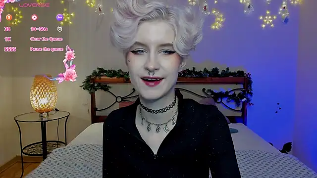 Snapshot of Angel_Julles chatting on 12.18.25 Angel Julles online show from 12.18.25