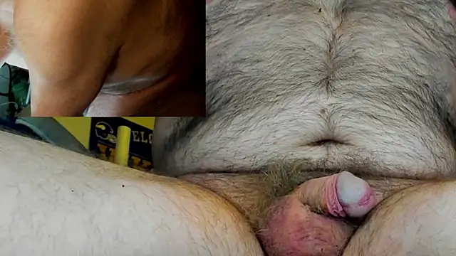 Snapshot of sexxme214 chatting on 11.10.25 sexxme214 online show from 11.10.25