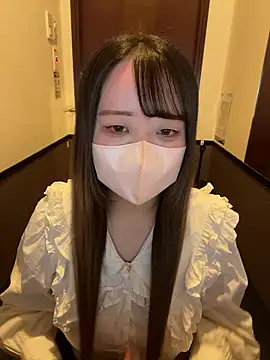 Snapshot of emiri_da_nyan chatting on 12.14.25 emiri da nyan online show from 12.14.25