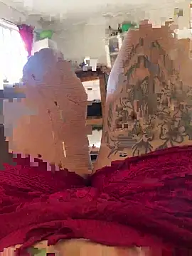 Snapshot of gatitaamelosa chatting on 12.13.25 gatitaamelosa online show from 12.13.25