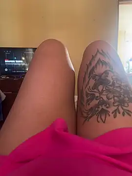 Snapshot of gatitaamelosa chatting on 12.17.25 gatitaamelosa online show from 12.17.25