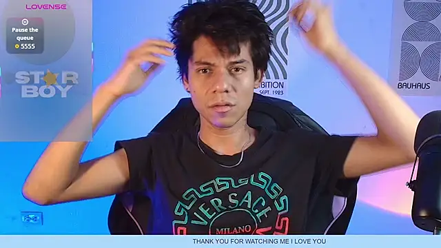 Snapshot of kain_moretti chatting on 10.30.25 kain moretti online show from 10.30.25