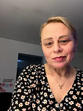 ToriLove777 online show from 12.15.25