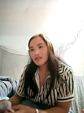 Snapshot of min_nyny chatting on 11.01.25 min nyny online show from 11.01.25