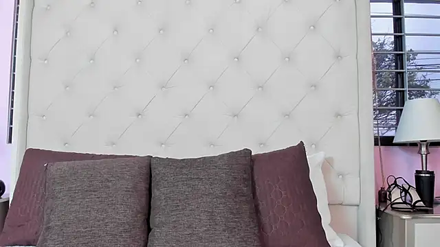 scarlett leblanc  online show from 04.14.26