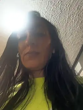 Snapshot of Salome_Marck chatting on 11.19.25 Salome Marck online show from 11.19.25